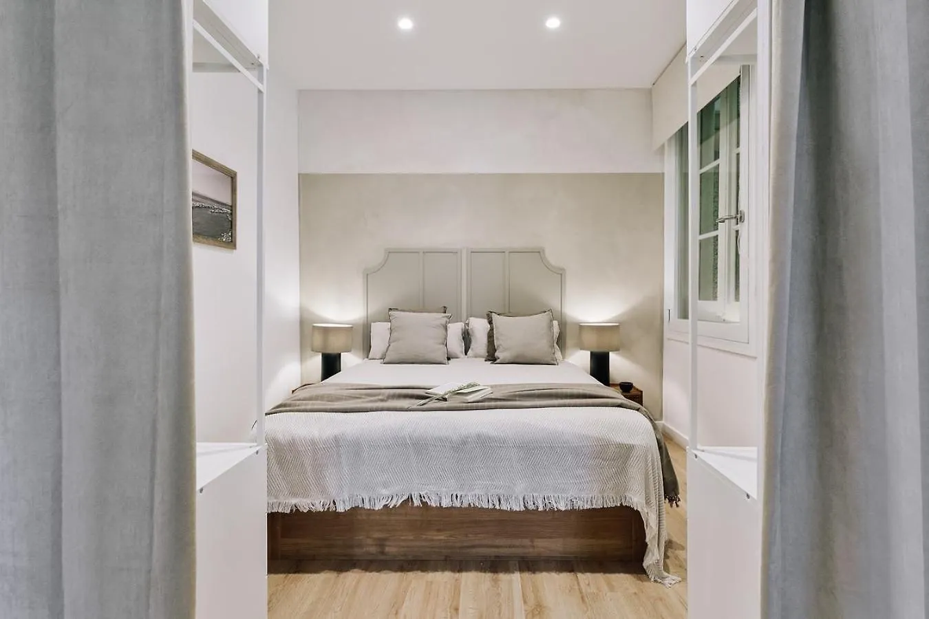 Baia - Studio And Balcony In Eixample Esquerra Barcelona